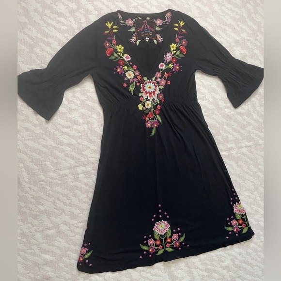 Johnny Was Elegant Black Floral Embroidered Mini Dress Sz Medium - Picture 4 of 8